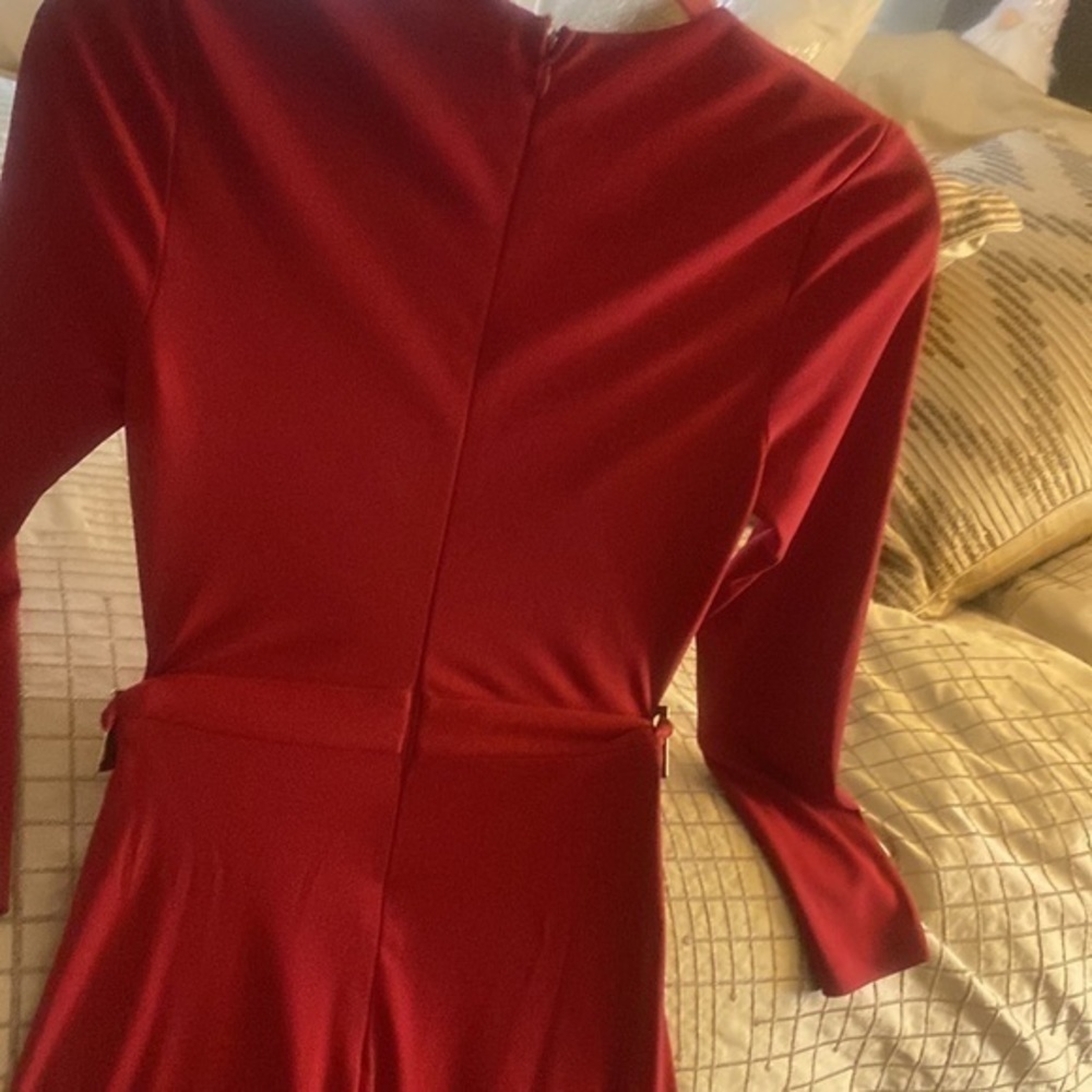 Abyss by Abby
SLEEVE PLUNGE V
NECK Gold BELTED DOUBLE HIGH SLIT MAXI Red DRESS S - Picture 5 of 14